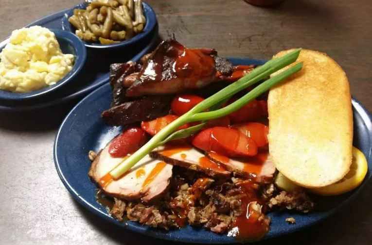 Dink's Pit Bar-B-Que | Explore Bartlesville, OK | VisitBartlesville.com